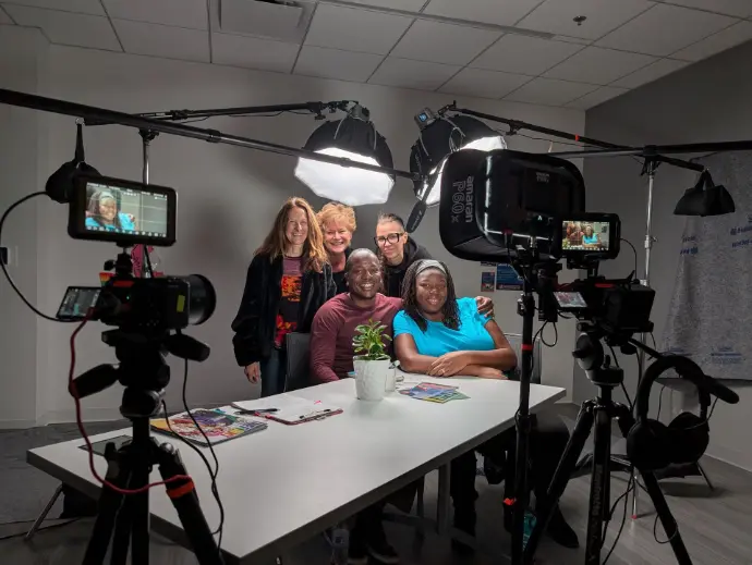 Manon de Reeper on set of RISE